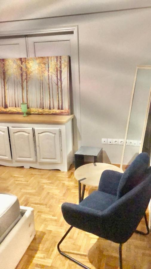 Economy Shared Apartment C In Central Atenas Exterior foto